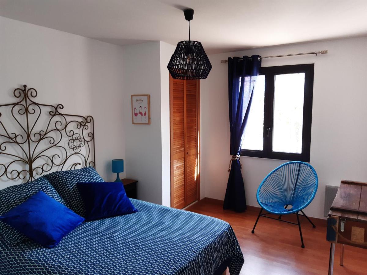 Sous Les Pins Gites Et Chambres D'Hotes La Londe-les-Maures Exteriör bild