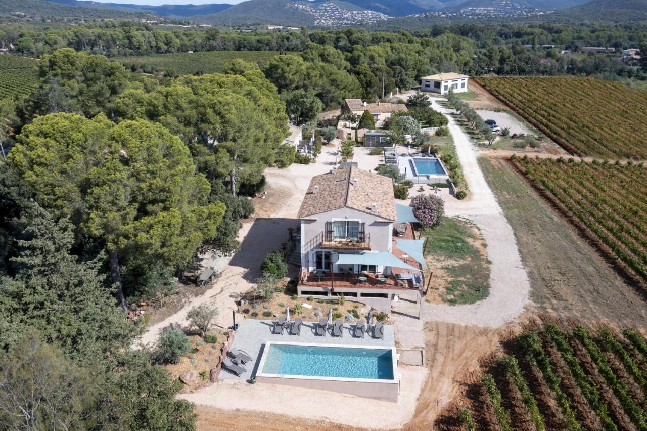 Sous Les Pins Gites Et Chambres D'Hotes La Londe-les-Maures Exteriör bild
