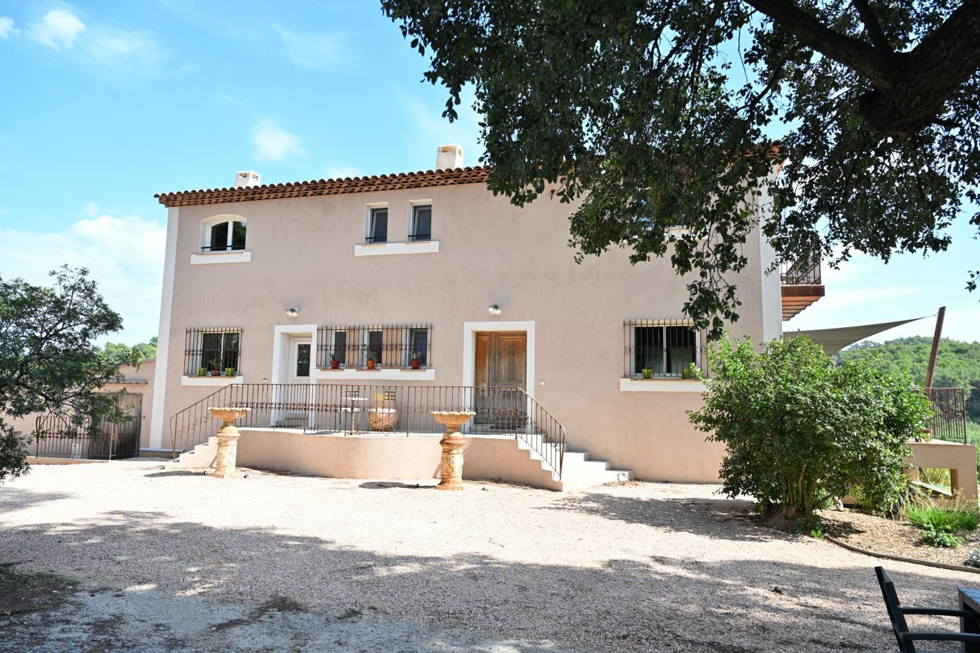 Sous Les Pins Gites Et Chambres D'Hotes La Londe-les-Maures Exteriör bild