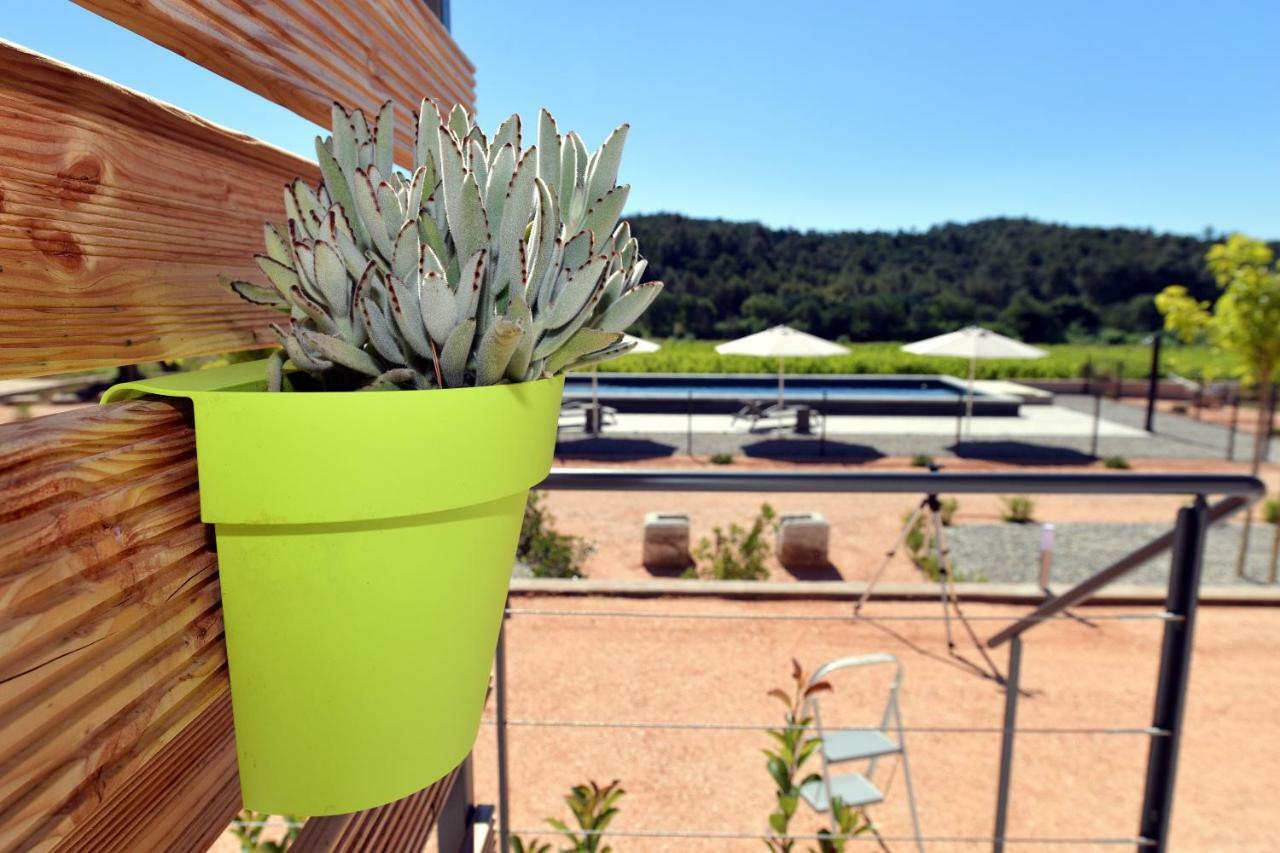 Sous Les Pins Gites Et Chambres D'Hotes La Londe-les-Maures Exteriör bild