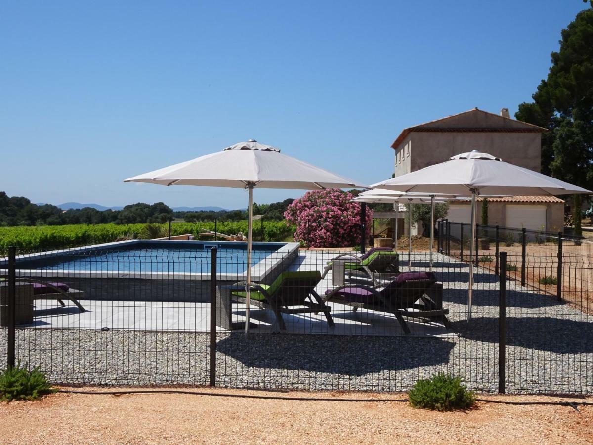 Sous Les Pins Gites Et Chambres D'Hotes La Londe-les-Maures Exteriör bild
